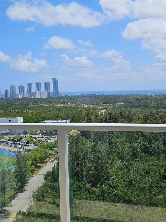 APT-2202 - 15051 Royal Oaks Ln, Condo with 2 bedrooms, 3 bathrooms and null parking in North Miami FL | Image 25