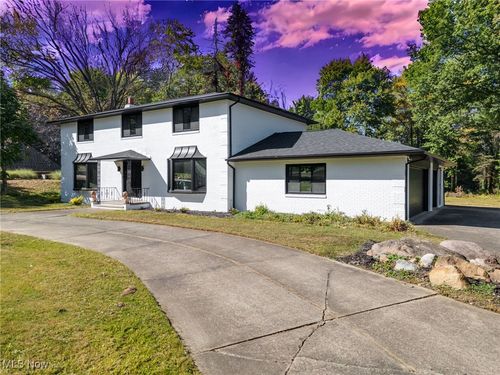 6713 Farview Rd, Brecksville, OH, 44141-1213 | Card Image