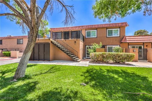 unit-d-250 Shadybrook Ln, Las Vegas, NV, 89107-1258 | Card Image