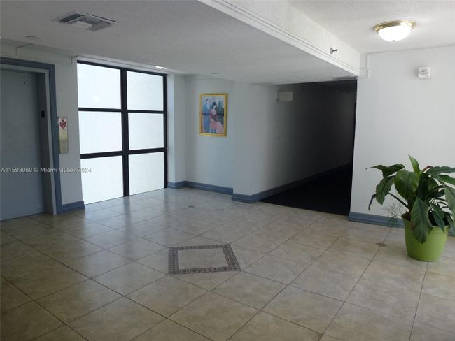 505 - 17011 N Bay Rd, Condo with 2 bedrooms, 2 bathrooms and null parking in Sunny Isles Beach FL | Image 10