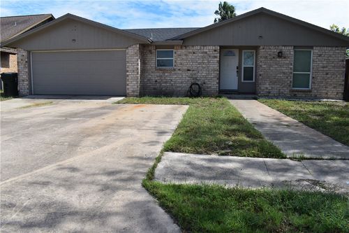 985 Ribbon Tail St, Corpus Christi, TX, 78418-5058 | Card Image