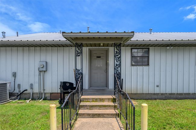 220 S Elm St, Home with 0 bedrooms, 0 bathrooms and null parking in Sherman TX | Image 8