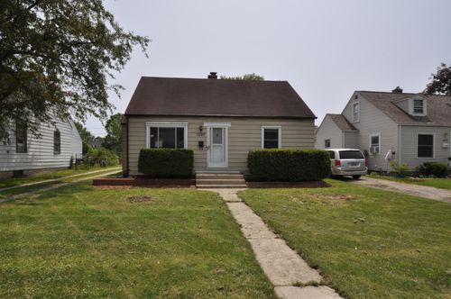 1097 Oakland Park Ave, Columbus, OH, 43224-3314 | Card Image