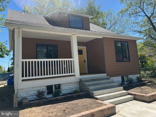 100 Hunter Ave, WESTVILLE, NJ, 08093-1250 | Card Image