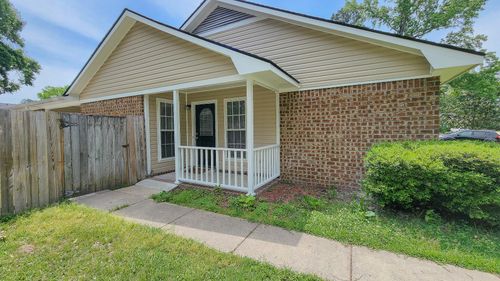 9511 Raven Dr, Ladson, SC, 29456-4924 | Card Image