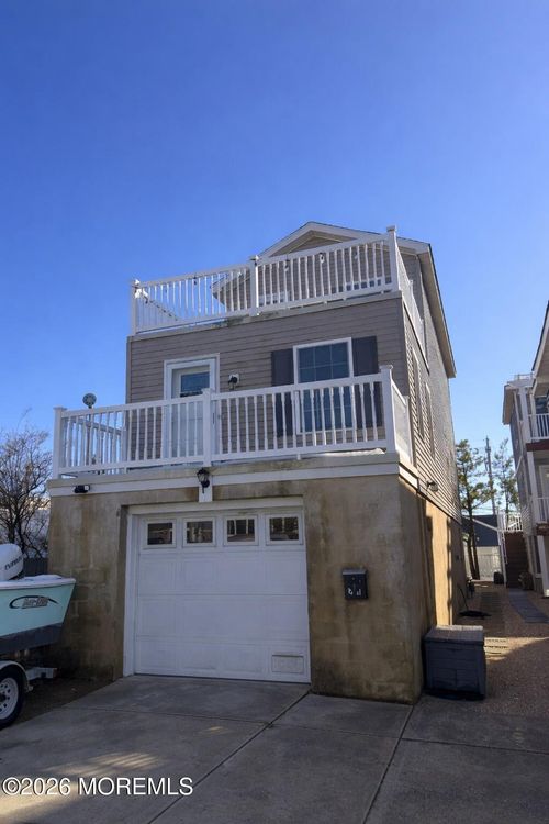 221 12th Avenue, Seaside Park, NJ, 08752 | Card Image