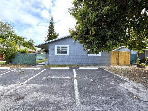 unit-b-830 Sw 10th Street, Pompano Beach, FL, 33060 | Card Image