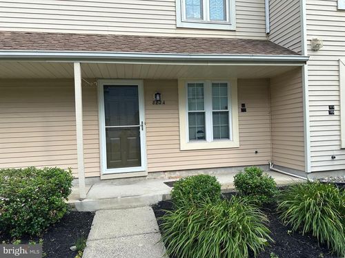 882A Scotswood Ct, MOUNT LAUREL, NJ, 08054 | Card Image