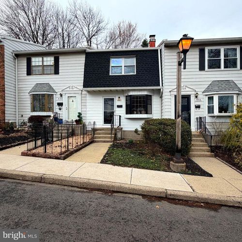 447 N Mount Vernon Cir, BENSALEM, PA, 19020-8207 | Card Image