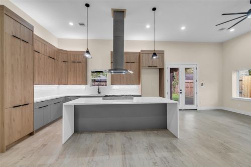 9630 Vilven Ln, Houston, TX, 77080-5326 | Card Image