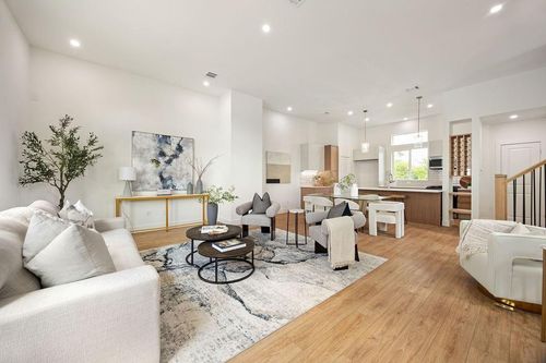 1739 Mary St, Houston, TX, 77026-7339 | Card Image