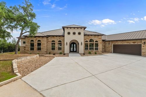8295 Lime Creek Rd, Volente, TX, 78641-9146 | Card Image