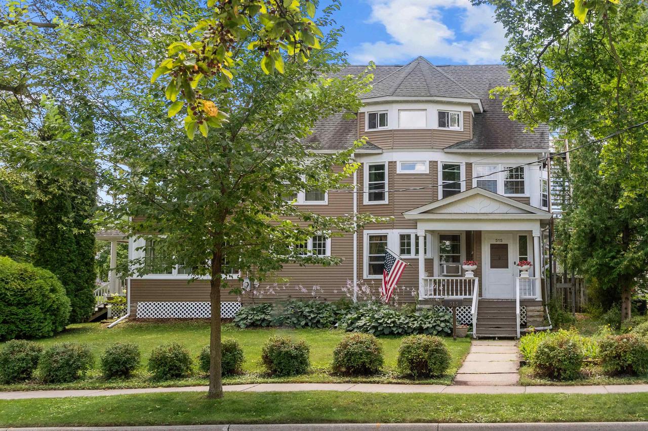 Keyes St, Menasha, WI 54952