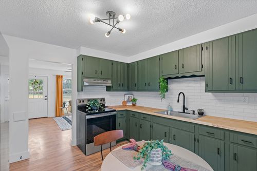 37 E Bel Air Blvd, Clarksville, TN, 37042-4057 | Card Image