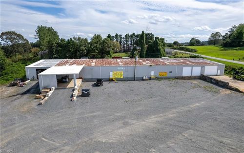 5308 Us Highway 21, Jonesville, NC, 28642-9109 | Card Image