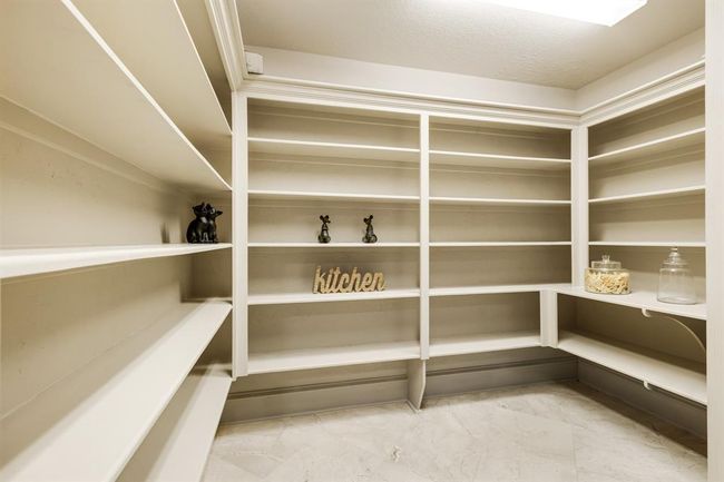 walk in pantry that is big enough to stock a grocery store! | Image 20
