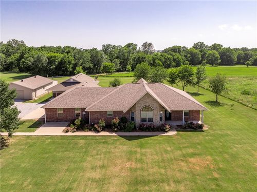 19253 Highway 16, Siloam Springs, AR, 72761-8567 | Card Image