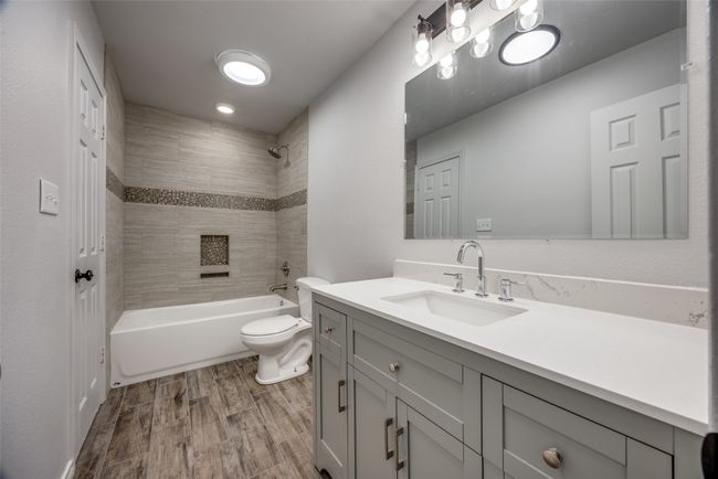 505 W Thomas St, House other with 4 bedrooms, 2 bathrooms and null parking in Leonard TX | Image 17