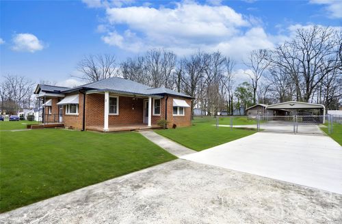 714 Linwood Rd, Kings Mountain, NC, 28086-2527 | Card Image