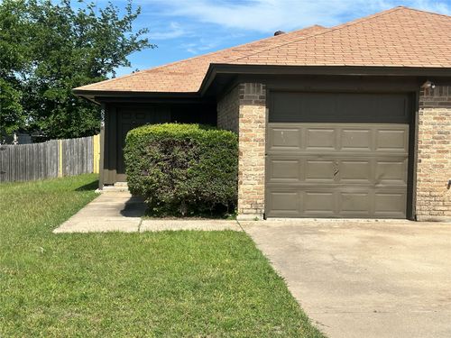 833 White Rock Street, Saginaw, TX, 76179 | Card Image
