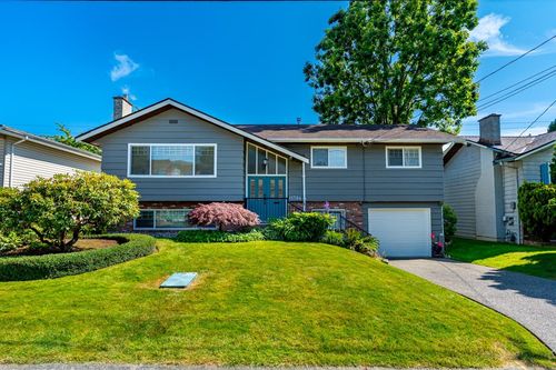 11384 74 Ave, Delta, BC, V4C1E1 | Card Image