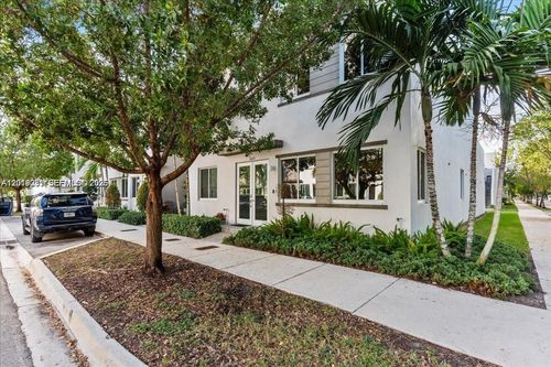 6680 Nw 102nd Path, Doral, FL, 33178-3049 | Card Image