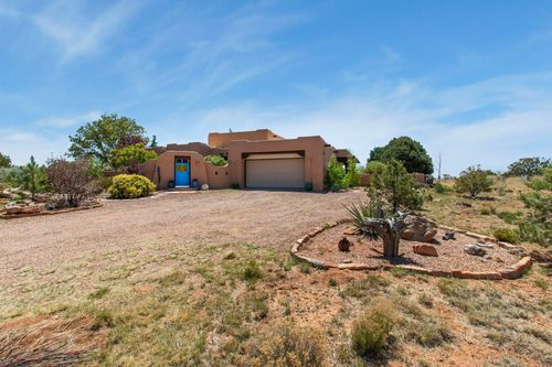 23 Monterey Road, Santa Fe, NM, 87508 | Card Image