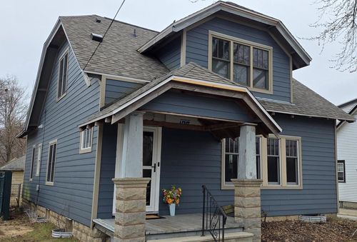 9120 S Chicago Court, Oak Creek, WI, 53154 | Card Image