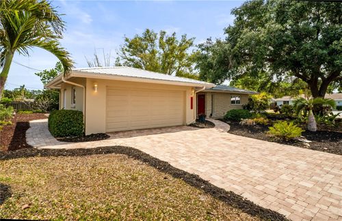 6512 Bowline Dr, SARASOTA, FL, 34231-7126 | Card Image