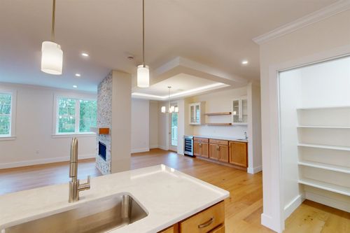 401-1 Longview Dr, Atkinson, NH, 03811 | Card Image