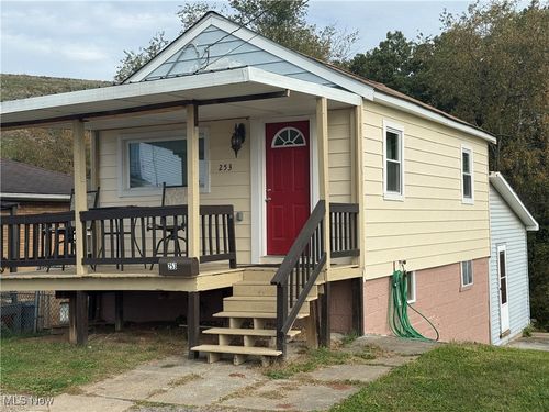 253 Hallock Ave, Mingo Junction, OH, 43938-1281 | Card Image