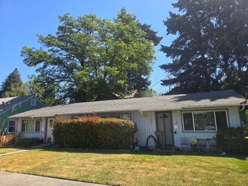 703 Nw 2nd Street, Grants Pass, OR, 97526 | Card Image