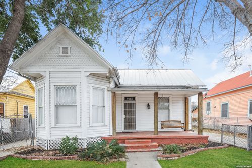 2-823 W Euclid Ave, San Antonio, TX, 78212-5132 | Card Image