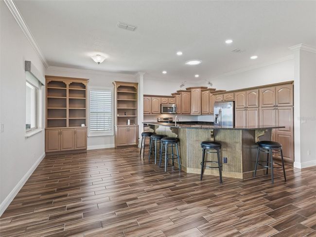 Kitchen w/Crown molding & Built Ins | Image 15