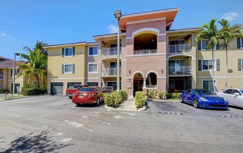 301-6565 Emerald Dunes Dr, West Palm Beach, FL, 33411-2774 | Card Image