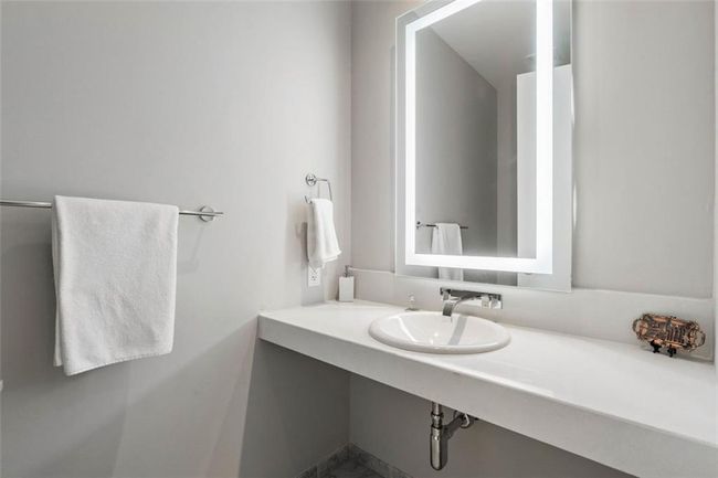 UNIT-2501 - 45 Ivan Allen Jr Blvd Nw, Condo with 2 bedrooms, 3 bathrooms and 2 parking in Atlanta GA | Image 14