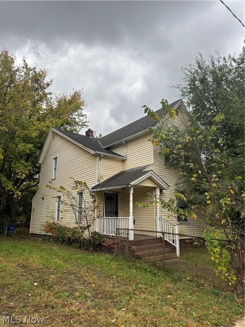 7712 Redell Ave, Cleveland, OH, 44103-2830 | Card Image