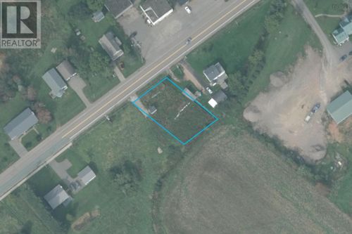 1 Victoria St E, Amherst, NS, B4H1X3 | Card Image
