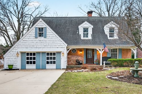 17 Sunset Rd, Bloomington, IL, 61701-2016 | Card Image