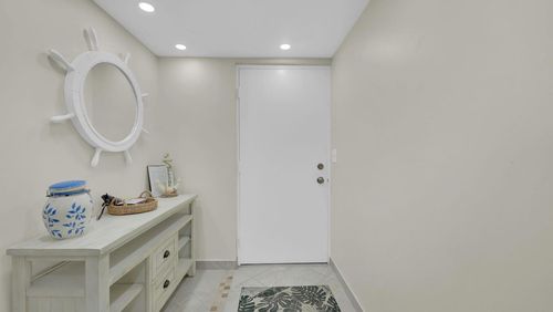 9207-450 Egret Cir, Delray Beach, FL, 33444-7903 | Card Image