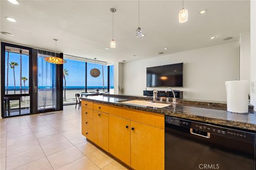 3009 Ocean Front Walk, Venice, CA, 90291-2412 | Card Image