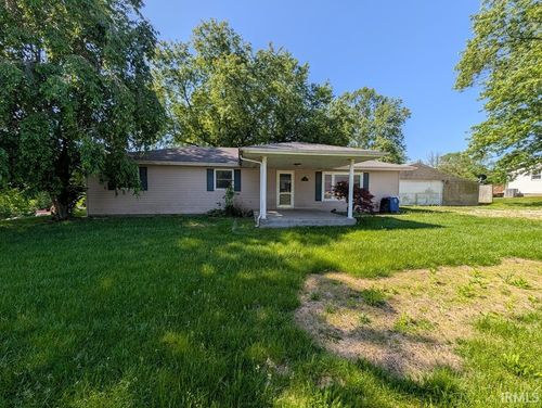 104 E Hancock Avenue, Mitchell, IN, 47446-1127 | Card Image
