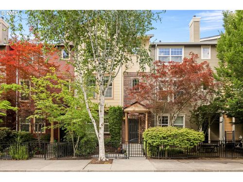 5999 Ne Alder St, Hillsboro, OR, 97124 | Card Image