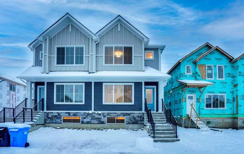 195 Lewiston Drive Ne, Calgary, AB, T4B2T3 | Card Image