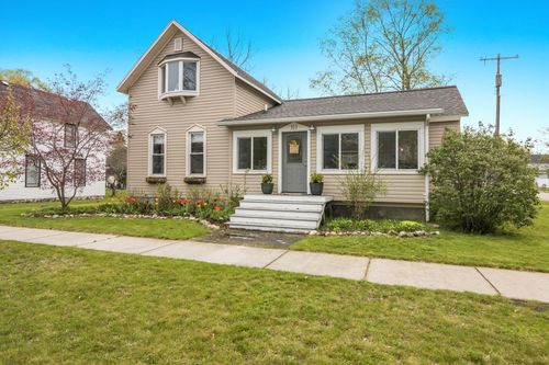 517 Spruce, Elk Rapids Township, MI, 49629 | Card Image