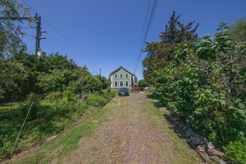 108 School St, Mystic, CT, 06355-3300 | Card Image