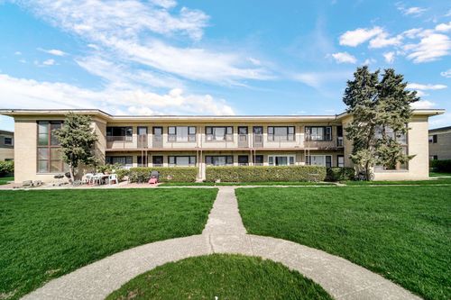 12-38 King Arthur Ct, Northlake, IL, 60164-1360 | Card Image