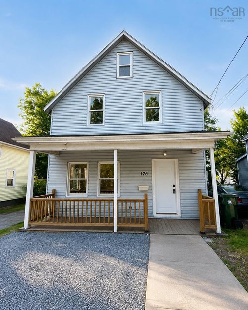 176 Argyle St, House with 4 bedrooms, 1 bathrooms and null parking in Sydney NS | Card Image