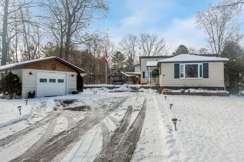 18 Sallows Dr, Victoria Harbour, ON, L0K2A0 | Card Image