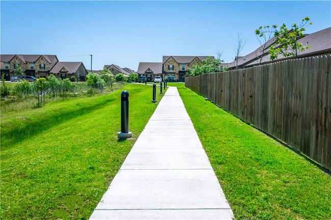 3515 General Pkwy, Townhouse with 4 bedrooms, 4 bathrooms and null parking in College Station TX | Image 31